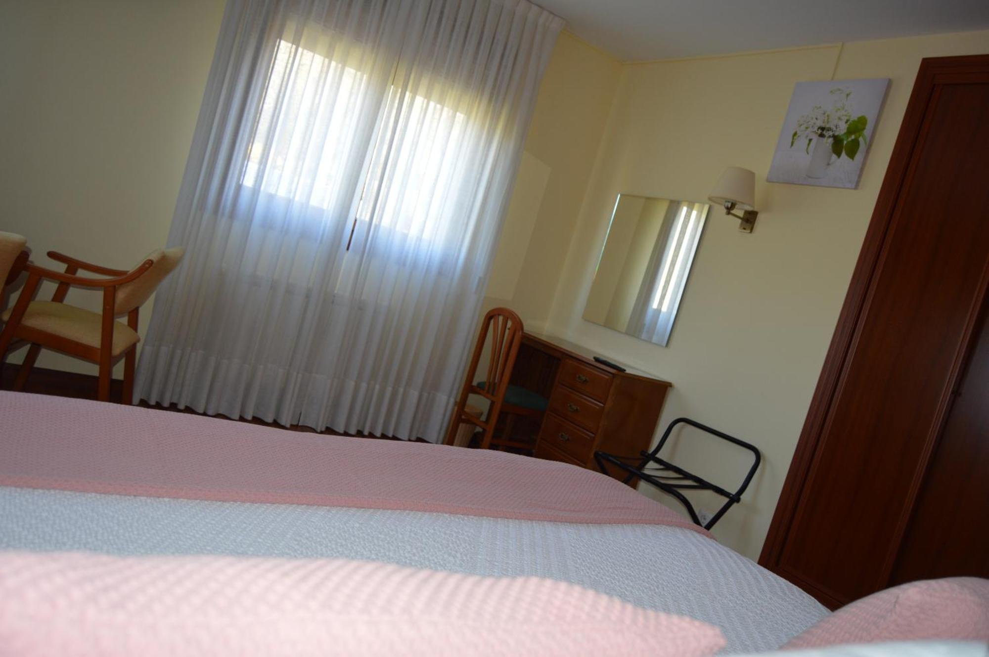 Hotel Restaurante Val Antas de Ulla Экстерьер фото